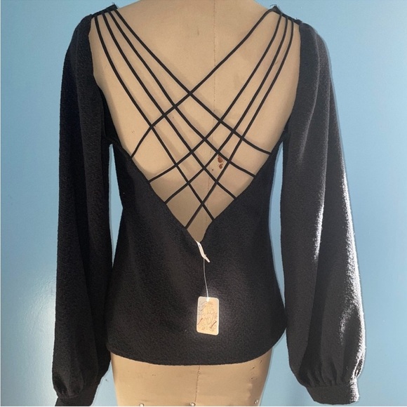 Free People Strappy on the Back Sweater NWT - Picture 3 of 9